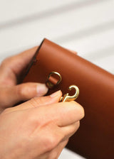 LØ - Petit sac bandoulière en cuir - Tan