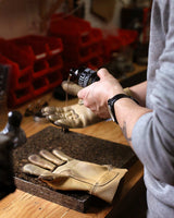 Pure Neatsfoot Oil - Nourishing leather