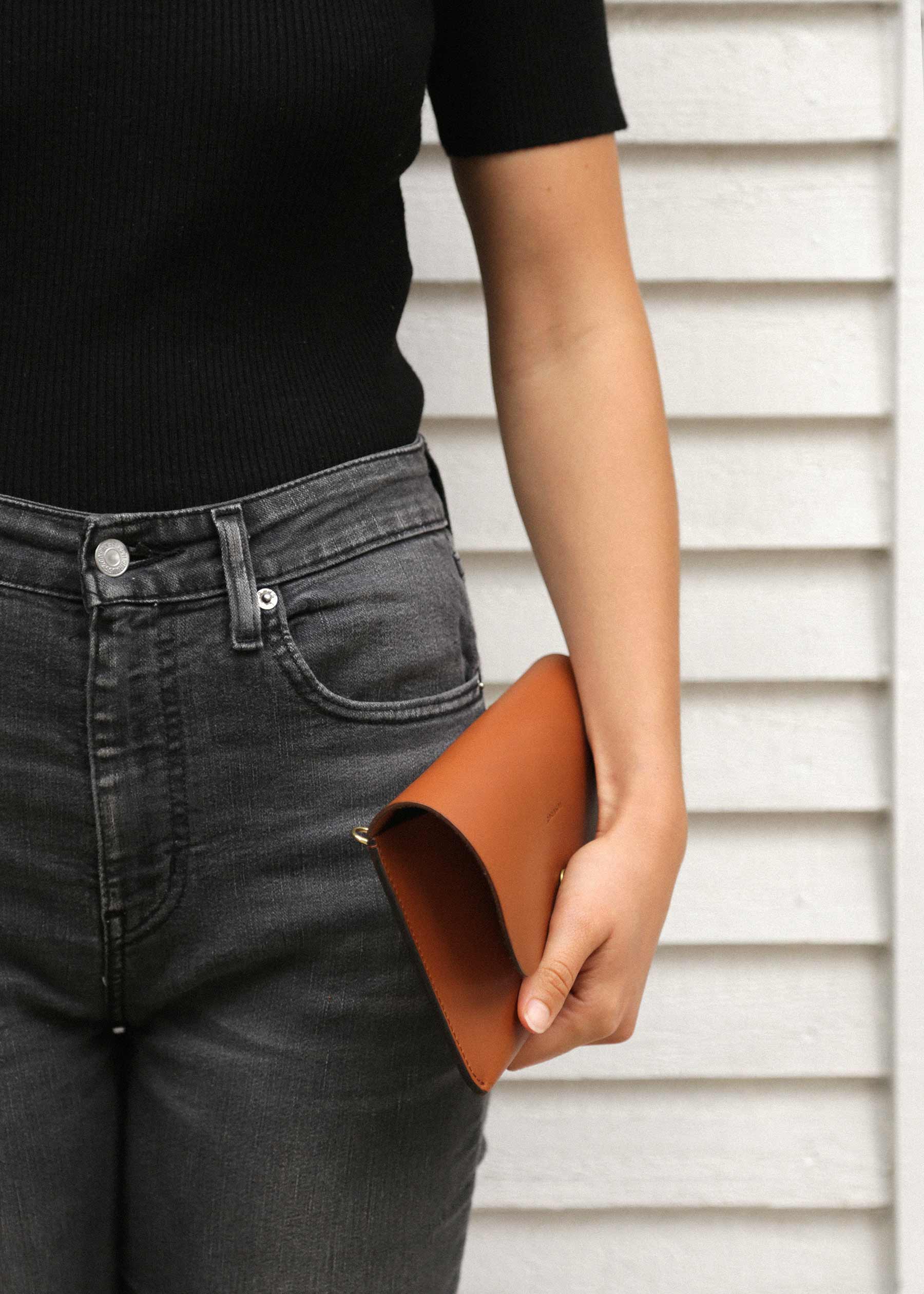 LØ - Petit sac bandoulière en cuir - Tan