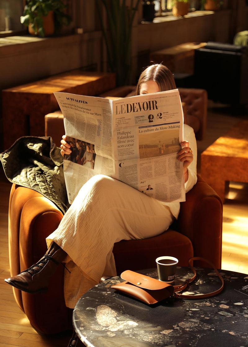 LØ - Petit sac bandoulière en cuir - Tan