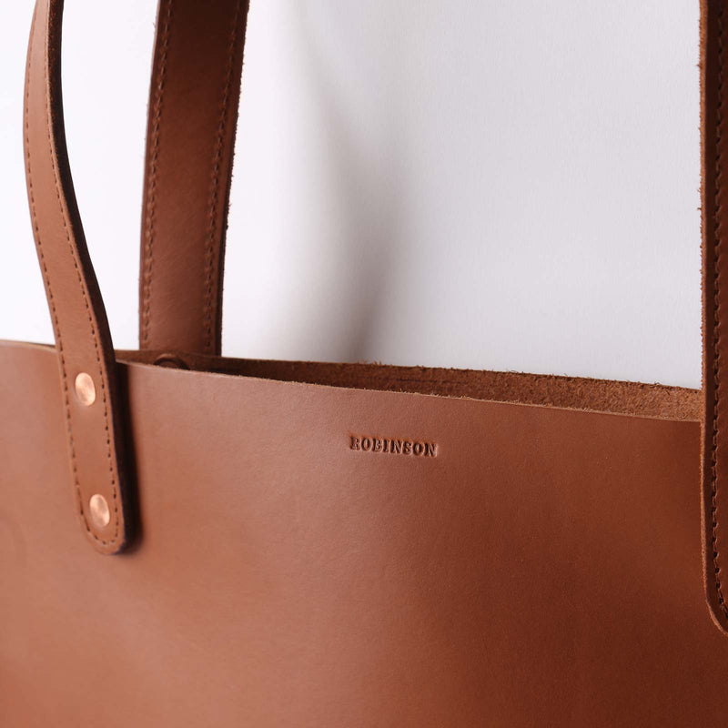 Amandine - Flat Tote Bag - Tobbaco